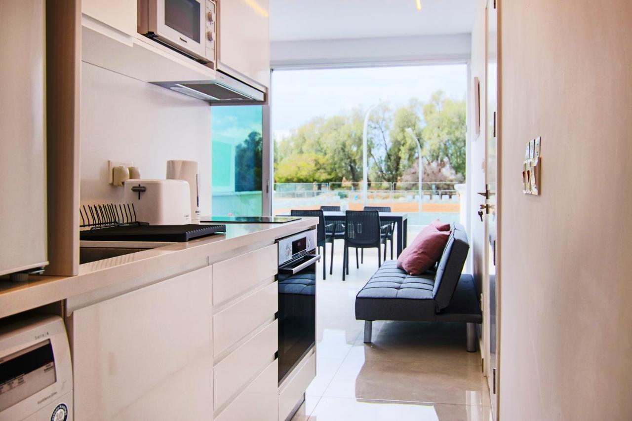 Phaedrus Living - Seaside Luxury Flat Harbour 108 Apartment Paphos ภายนอก รูปภาพ