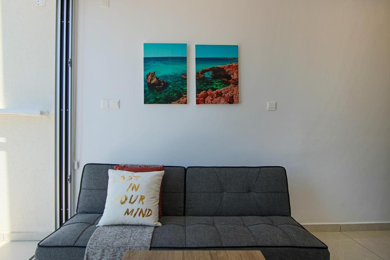 Phaedrus Living - Seaside Luxury Flat Harbour 108 Apartment Paphos ภายนอก รูปภาพ